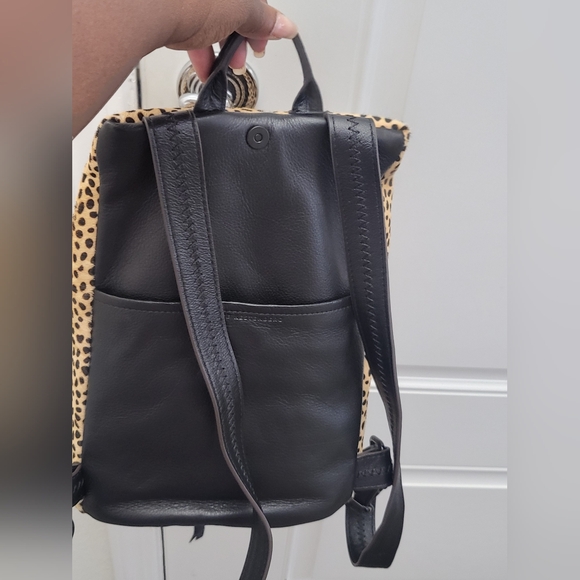 Leopard Backpack - Picture 3 of 3